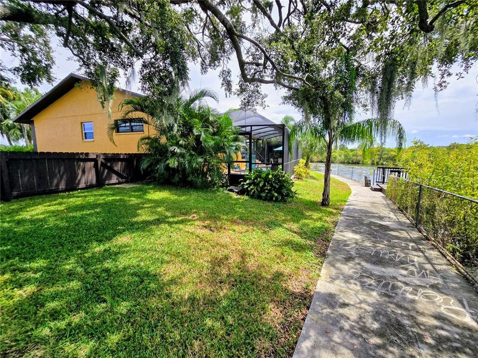 Active With Contract: $360,000 (3 beds, 2 baths, 1421 Square Feet)