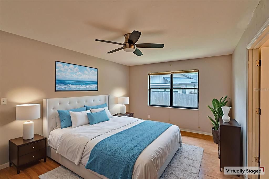 На продажу: $315,000 (3 спален, 2 ванн, 1698 Квадратных фут)