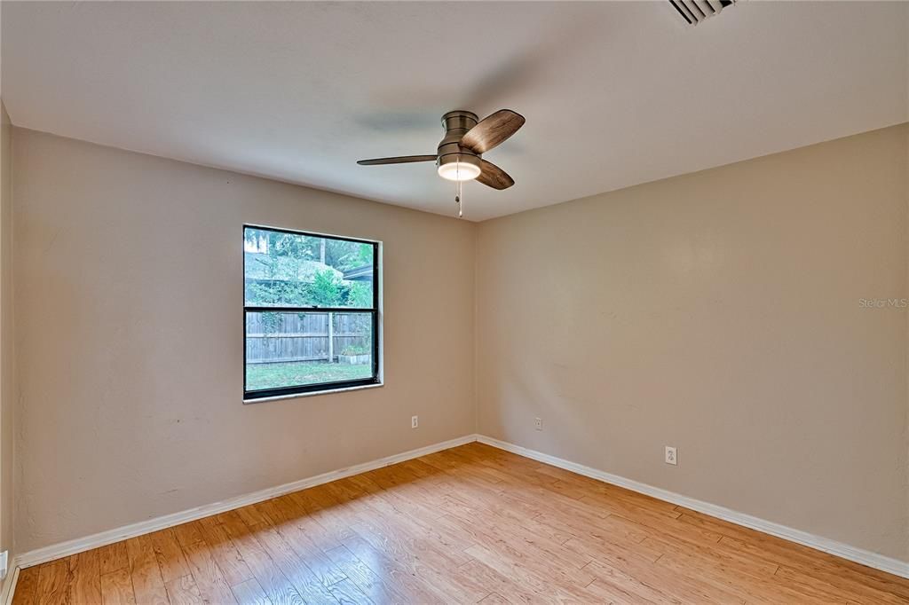 На продажу: $315,000 (3 спален, 2 ванн, 1698 Квадратных фут)