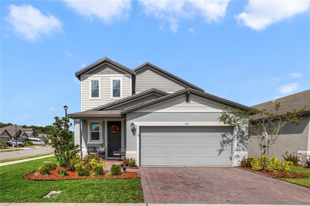 Active With Contract: $488,500 (4 beds, 2 baths, 2360 Square Feet)