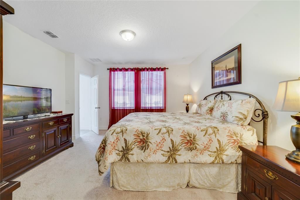 Active With Contract: $488,500 (4 beds, 2 baths, 2360 Square Feet)