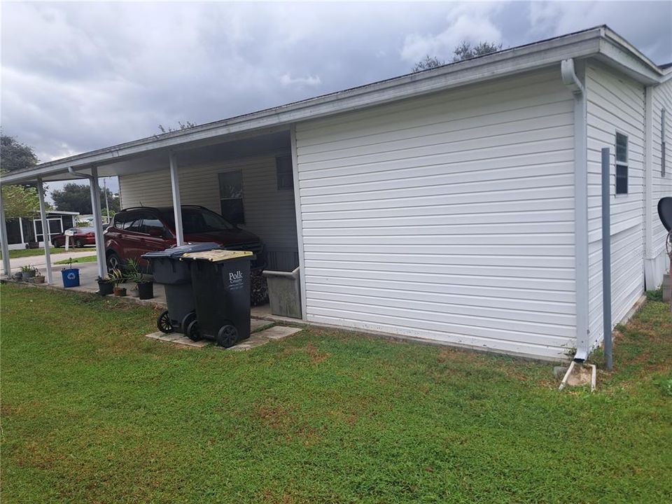 Active With Contract: $199,000 (3 beds, 2 baths, 1176 Square Feet)