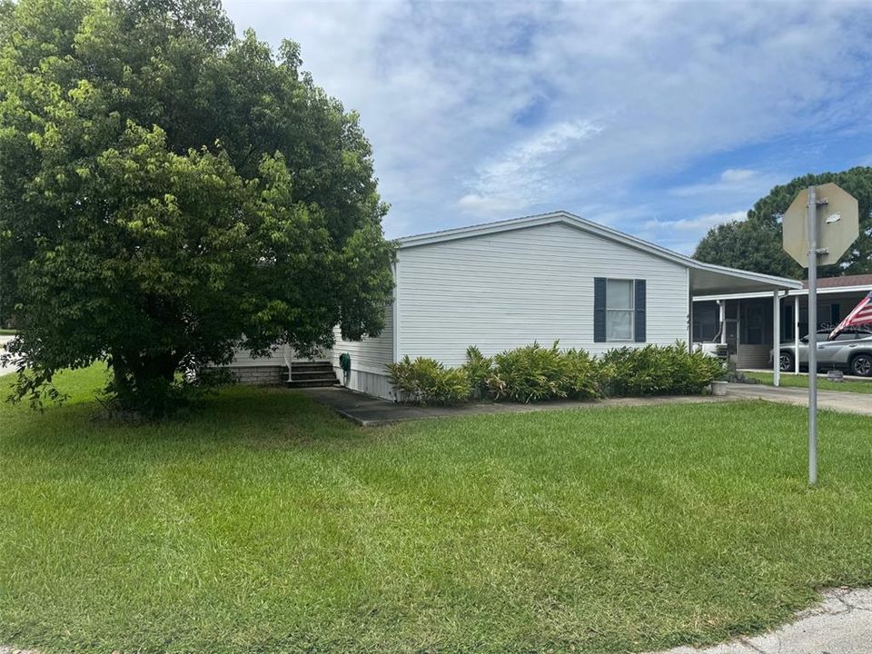 Active With Contract: $199,000 (3 beds, 2 baths, 1176 Square Feet)