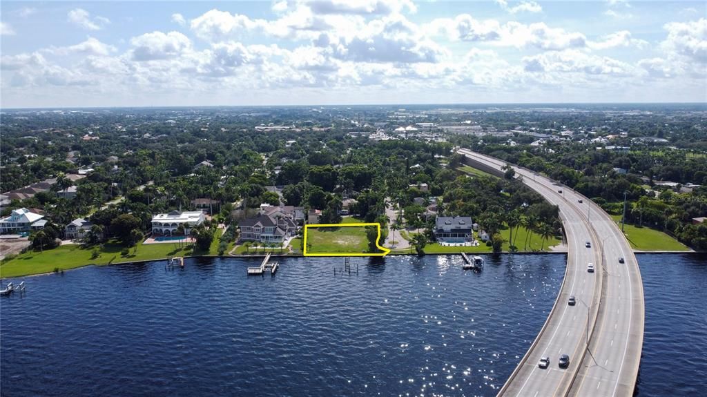 待售: $1,285,000 (0.43 acres)