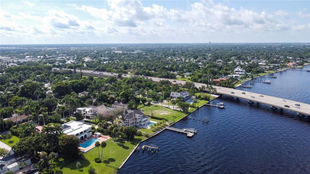 待售: $1,285,000 (0.43 acres)