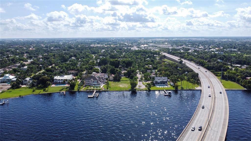 待售: $1,285,000 (0.43 acres)