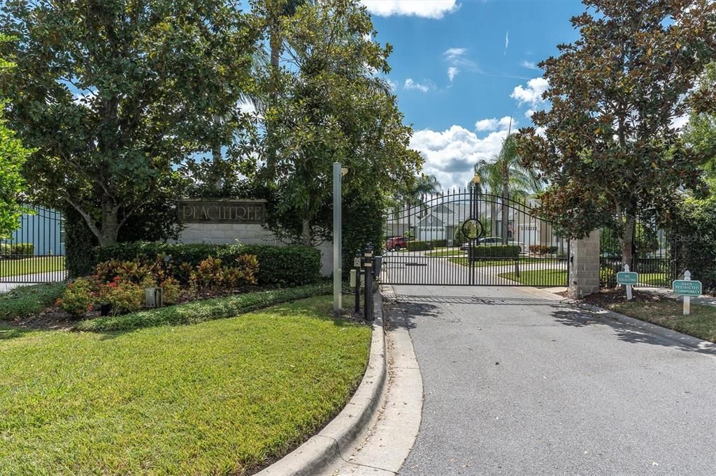 合同活跃: $455,000 (2 贝兹, 2 浴室, 2053 平方英尺)