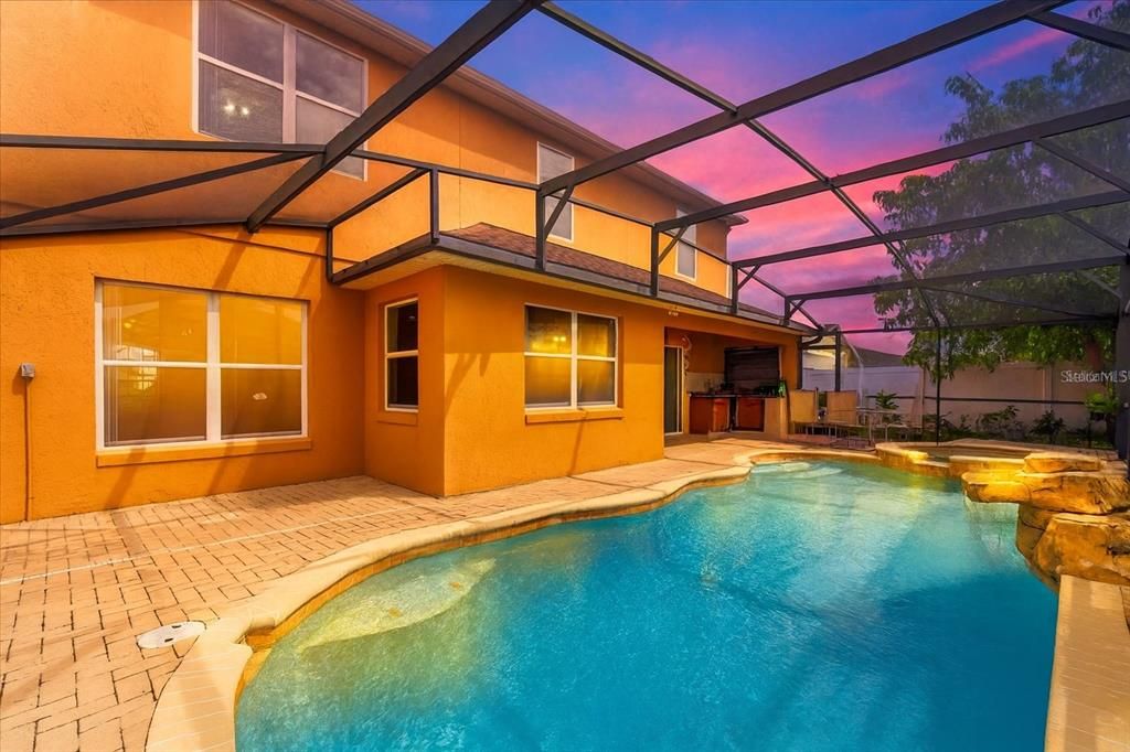 Recently Sold: $399,000 (4 beds, 2 baths, 2758 Square Feet)