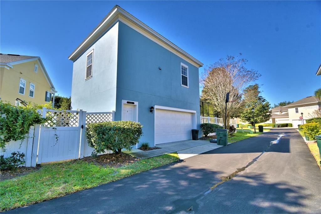 出租: $1,600 (1 贝兹, 1 浴室, 600 平方英尺)