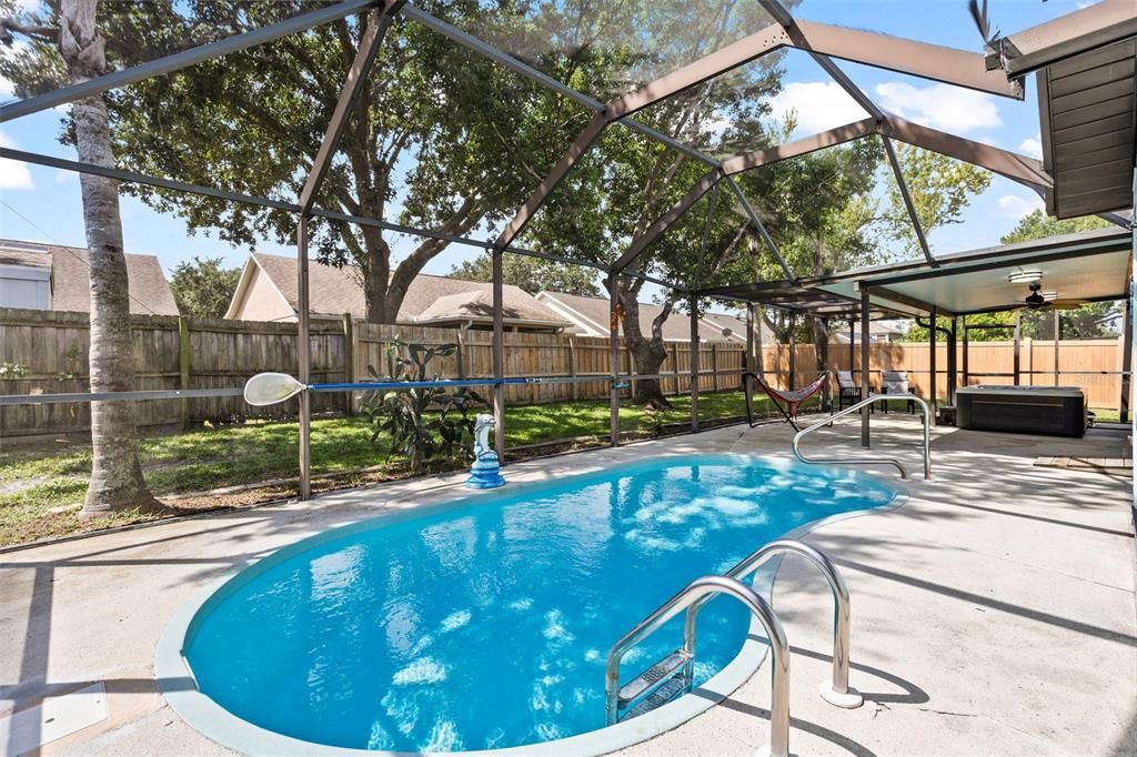 Active With Contract: $393,850 (3 beds, 2 baths, 1650 Square Feet)