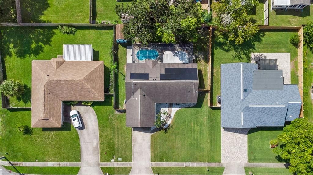 Active With Contract: $393,850 (3 beds, 2 baths, 1650 Square Feet)