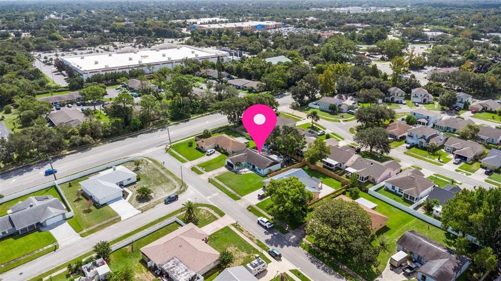 Active With Contract: $393,850 (3 beds, 2 baths, 1650 Square Feet)