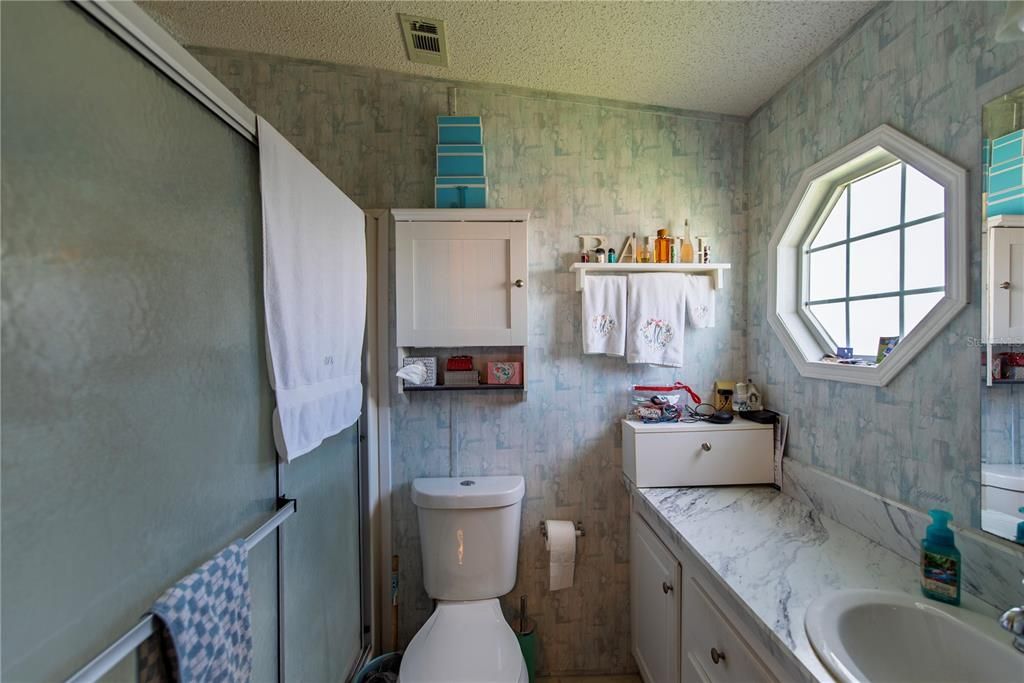 На продажу: $130,000 (2 спален, 2 ванн, 1008 Квадратных фут)