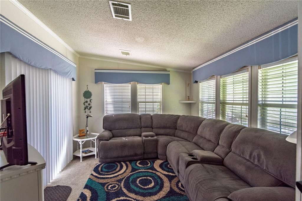 На продажу: $130,000 (2 спален, 2 ванн, 1008 Квадратных фут)