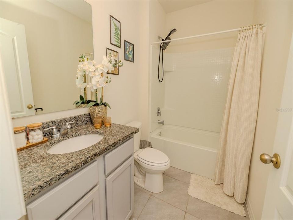 На продажу: $375,000 (4 спален, 2 ванн, 1846 Квадратных фут)