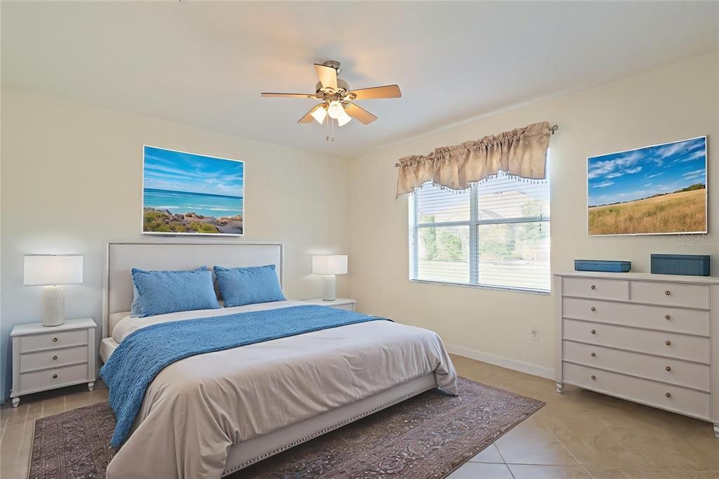 待售: $495,000 (4 贝兹, 3 浴室, 2293 平方英尺)