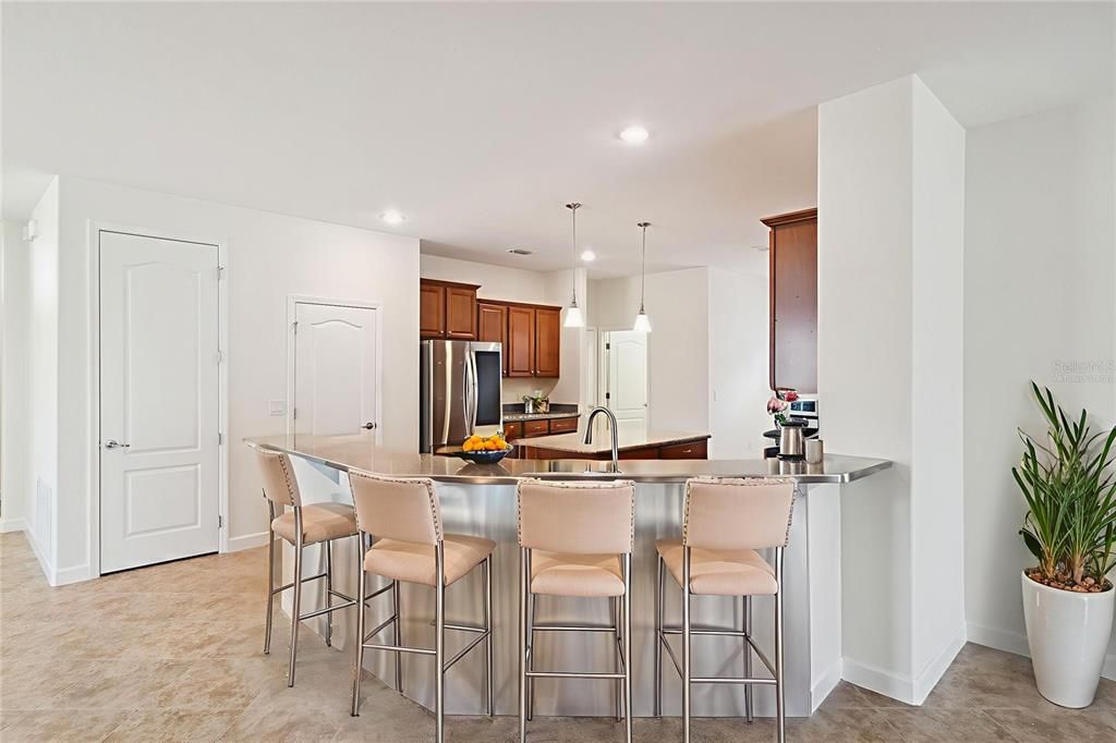 待售: $495,000 (4 贝兹, 3 浴室, 2293 平方英尺)