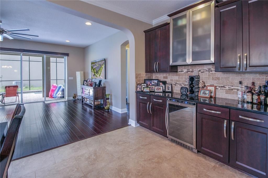 En Renta: $3,995 (3 camas, 3 baños, 2798 Pies cuadrados)