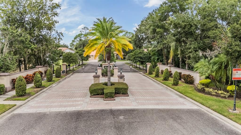 For Sale: $1,100,000 (5 beds, 3 baths, 3450 Square Feet)