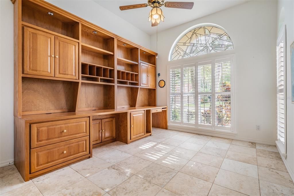 For Sale: $1,100,000 (5 beds, 3 baths, 3450 Square Feet)