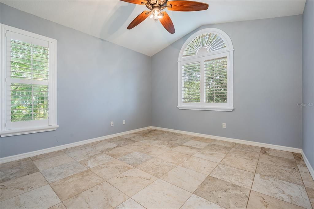 For Sale: $1,100,000 (5 beds, 3 baths, 3450 Square Feet)