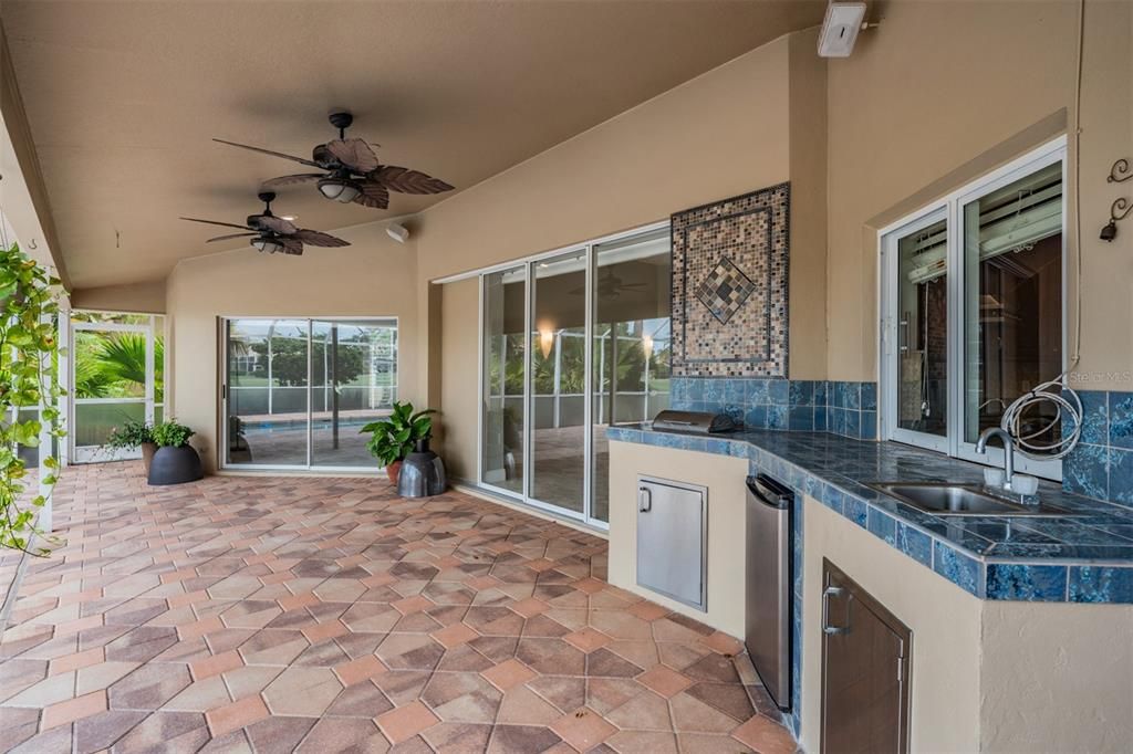 For Sale: $1,100,000 (5 beds, 3 baths, 3450 Square Feet)