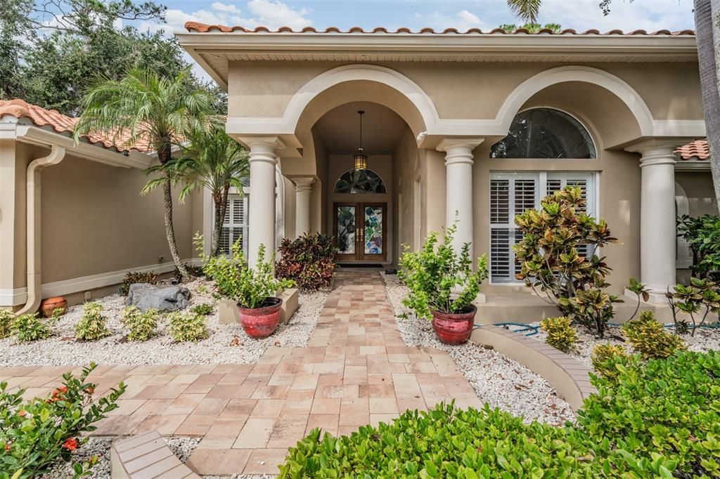 For Sale: $1,100,000 (5 beds, 3 baths, 3450 Square Feet)