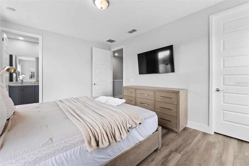 En Venta: $434,900 (3 camas, 2 baños, 1659 Pies cuadrados)