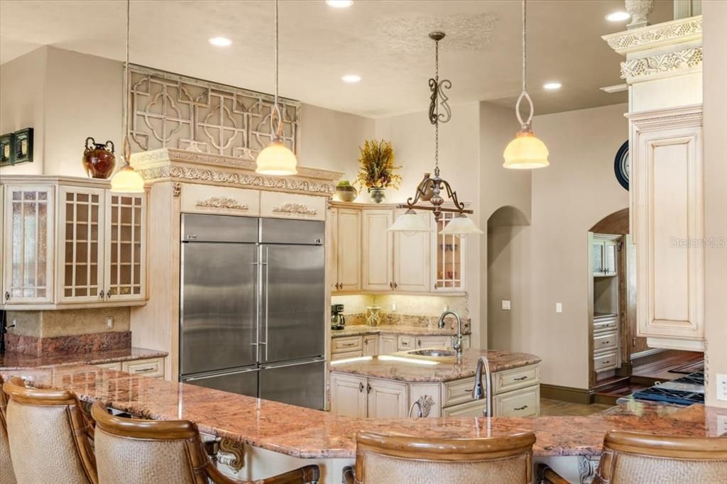 待售: $1,995,000 (6 贝兹, 7 浴室, 8260 平方英尺)