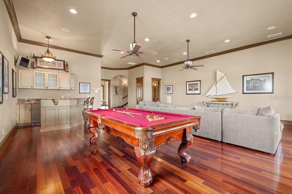 待售: $1,995,000 (6 贝兹, 7 浴室, 8260 平方英尺)