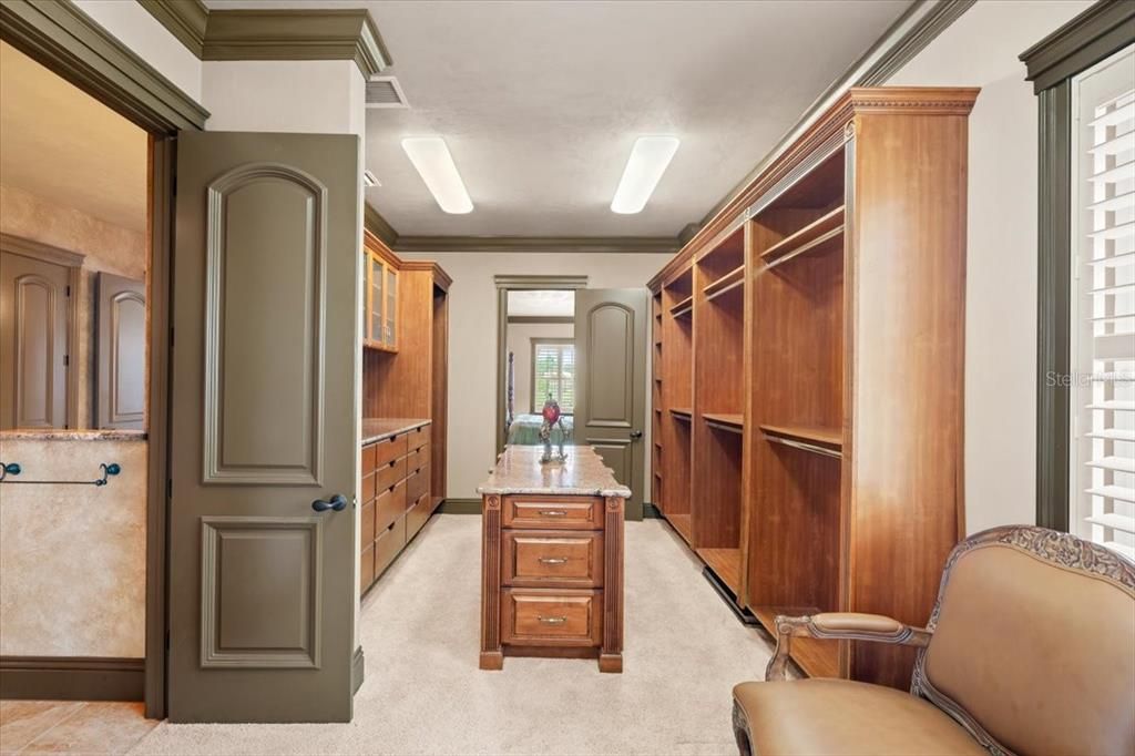 待售: $1,995,000 (6 贝兹, 7 浴室, 8260 平方英尺)