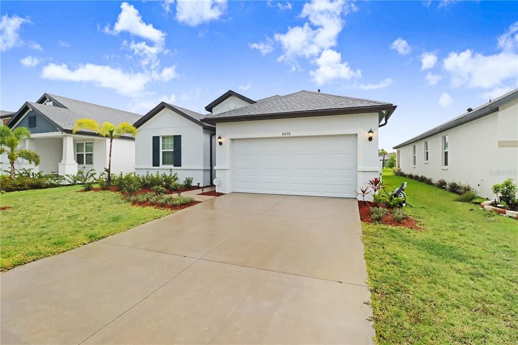 For Rent: $2,900 (4 beds, 2 baths, 1898 Square Feet)