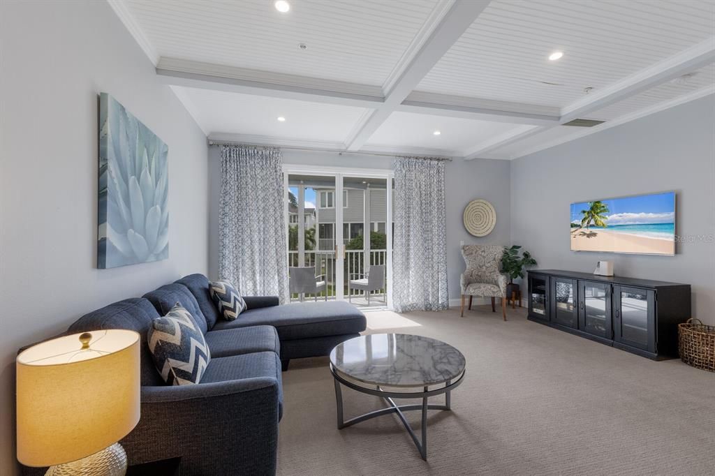 На продажу: $628,000 (2 спален, 2 ванн, 1440 Квадратных фут)