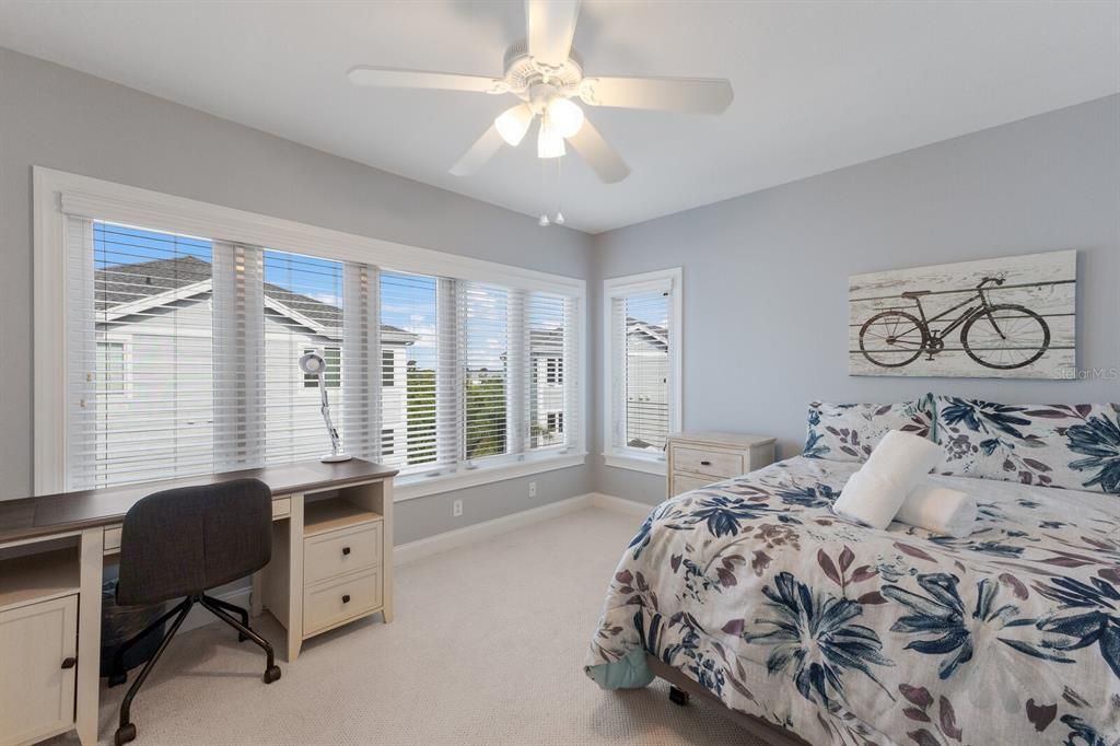 На продажу: $628,000 (2 спален, 2 ванн, 1440 Квадратных фут)