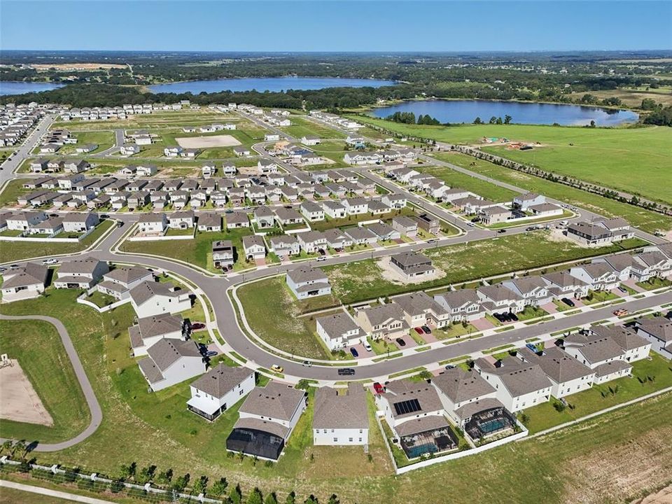 На продажу: $654,900 (6 спален, 4 ванн, 4677 Квадратных фут)