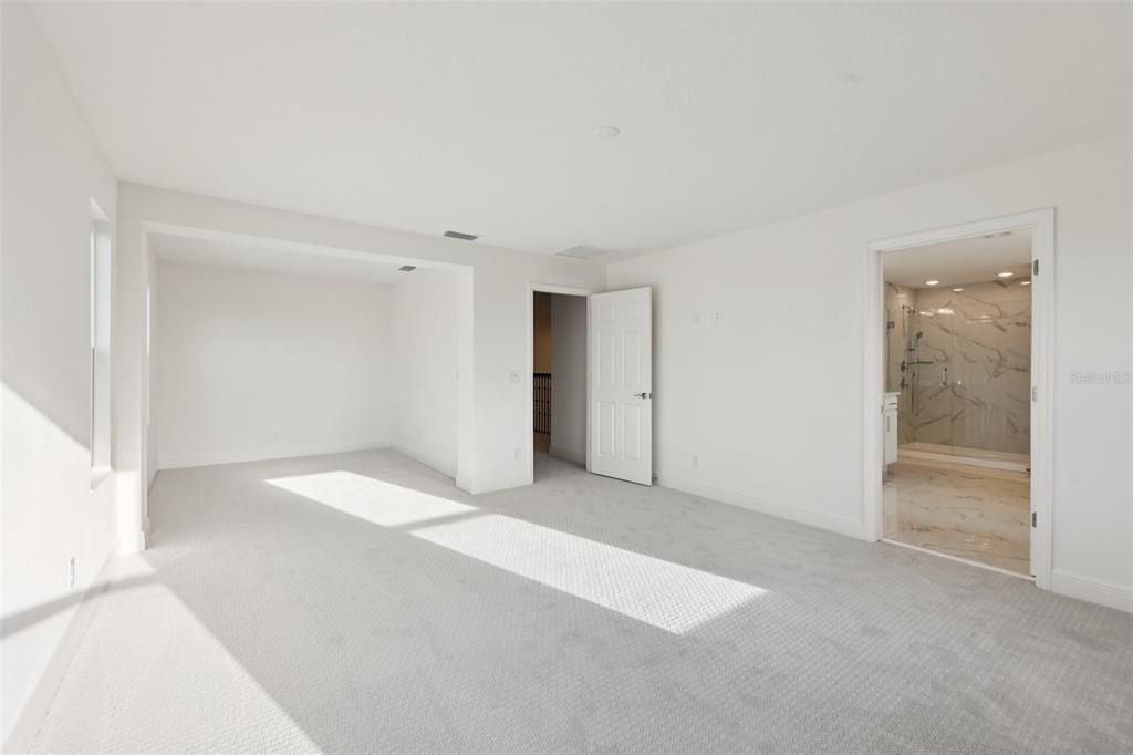 На продажу: $654,900 (6 спален, 4 ванн, 4677 Квадратных фут)