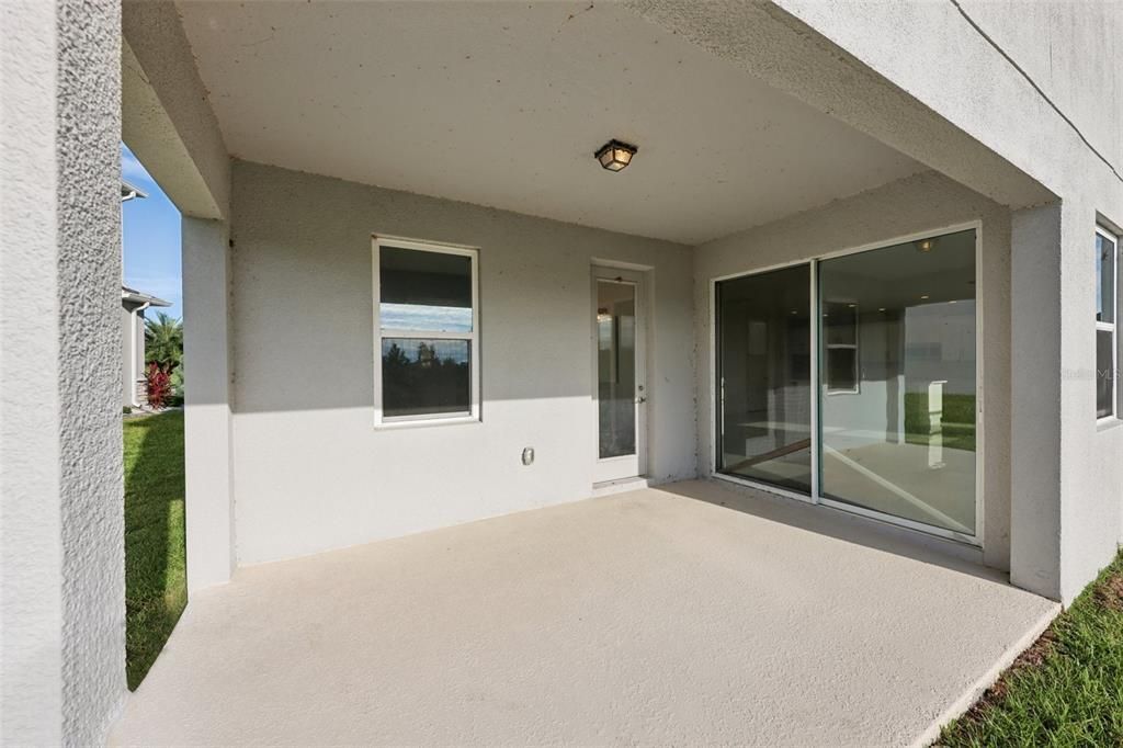 На продажу: $654,900 (6 спален, 4 ванн, 4677 Квадратных фут)