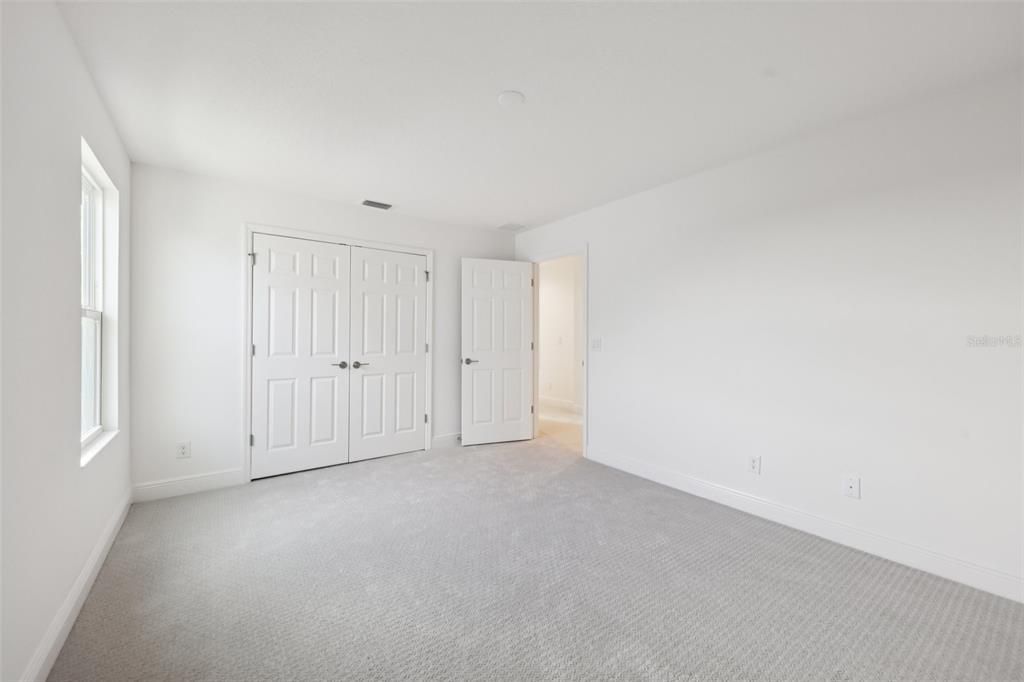 На продажу: $654,900 (6 спален, 4 ванн, 4677 Квадратных фут)