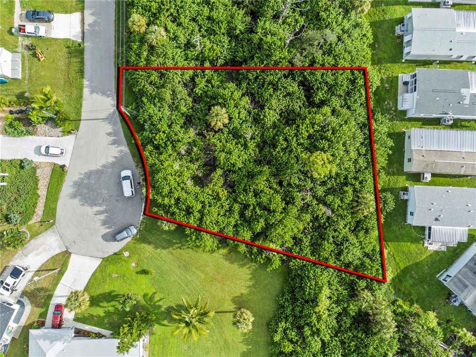 En Venta: $40,000 (0.19 acres)