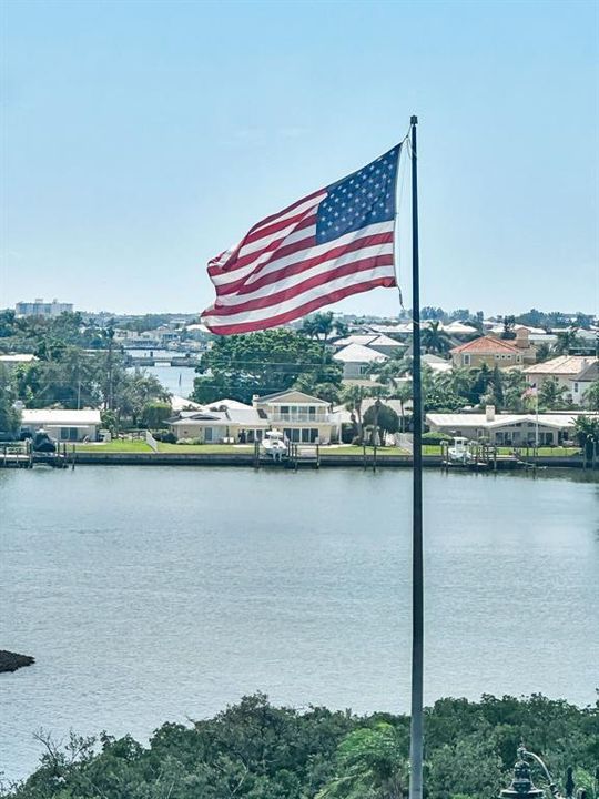 For Sale: $415,000 (2 beds, 2 baths, 1440 Square Feet)