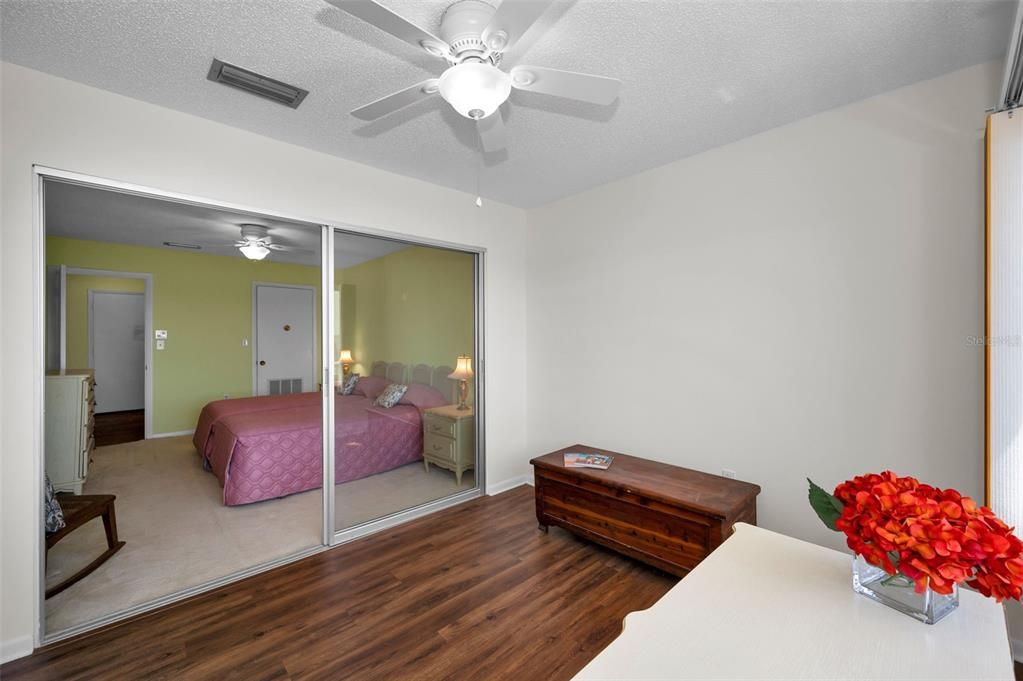 For Sale: $415,000 (2 beds, 2 baths, 1440 Square Feet)