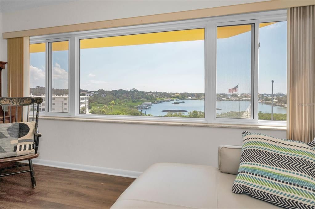 For Sale: $415,000 (2 beds, 2 baths, 1440 Square Feet)