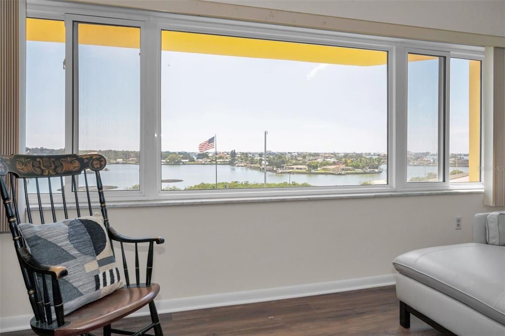 For Sale: $415,000 (2 beds, 2 baths, 1440 Square Feet)