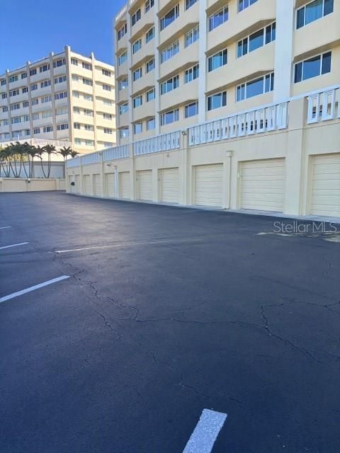 For Sale: $415,000 (2 beds, 2 baths, 1440 Square Feet)