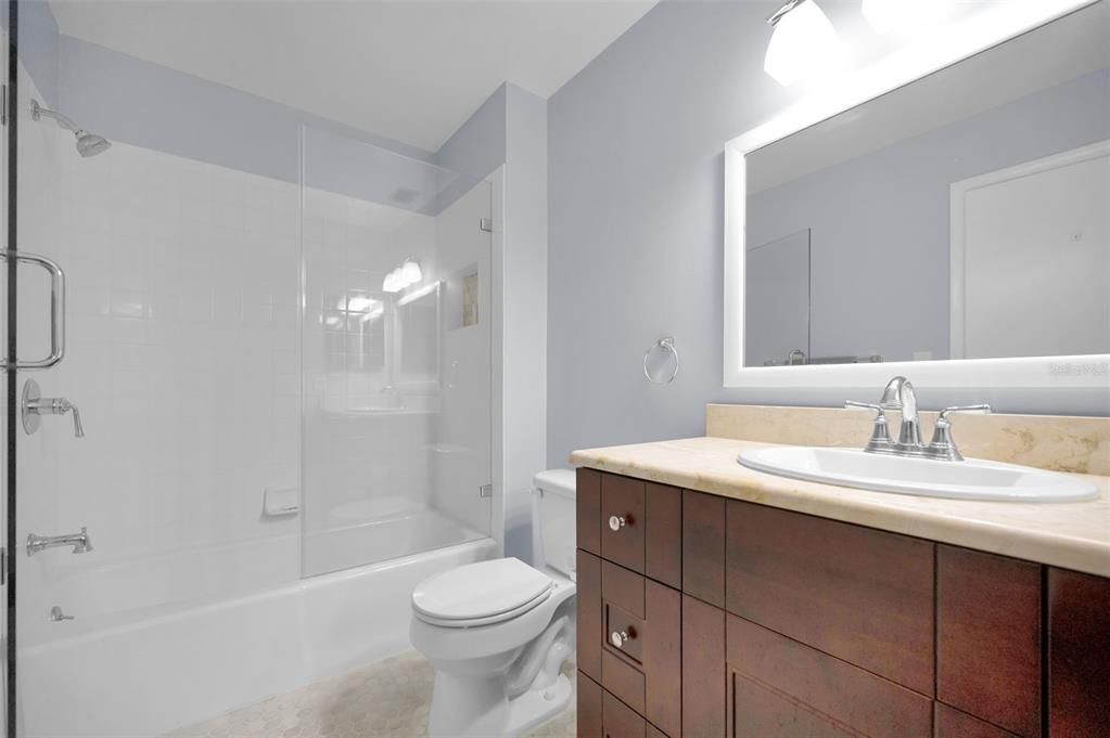 For Sale: $415,000 (2 beds, 2 baths, 1440 Square Feet)