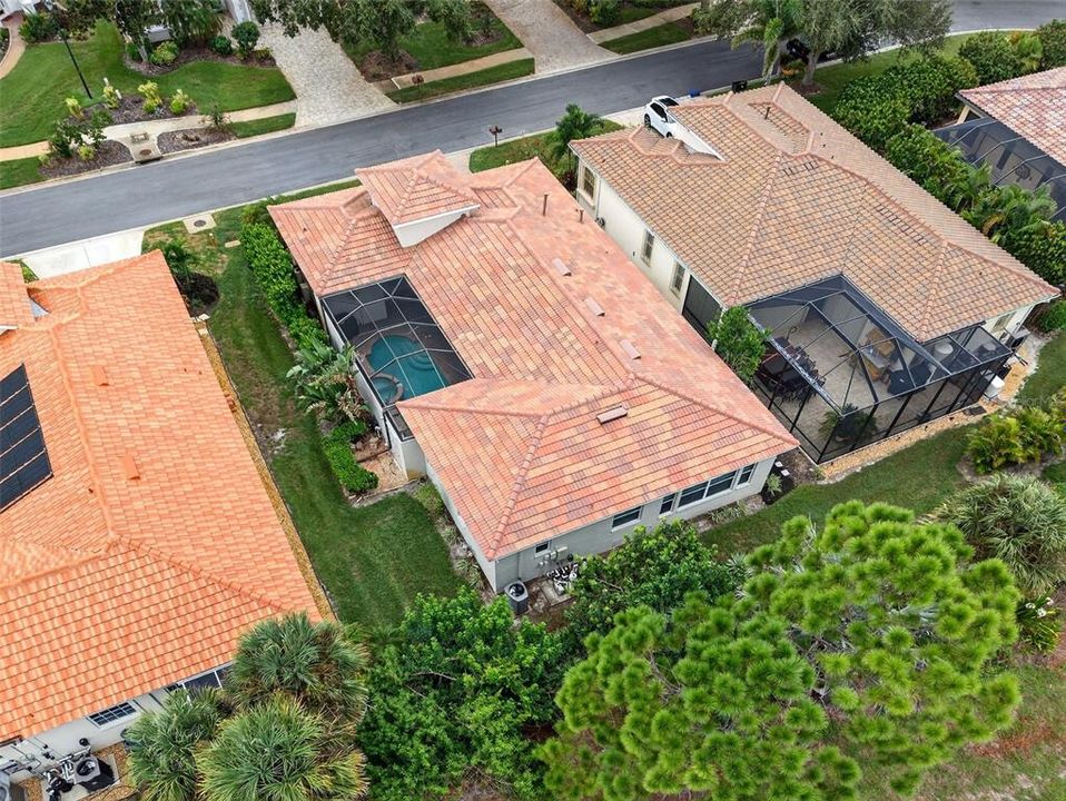 Active With Contract: $749,000 (3 beds, 3 baths, 1998 Square Feet)