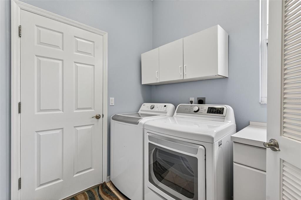 Active With Contract: $749,000 (3 beds, 3 baths, 1998 Square Feet)