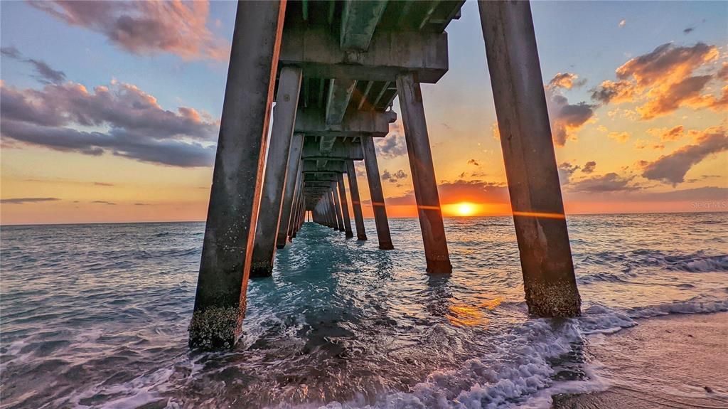 Active With Contract: $749,000 (3 beds, 3 baths, 1998 Square Feet)