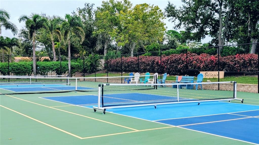 Active With Contract: $749,000 (3 beds, 3 baths, 1998 Square Feet)