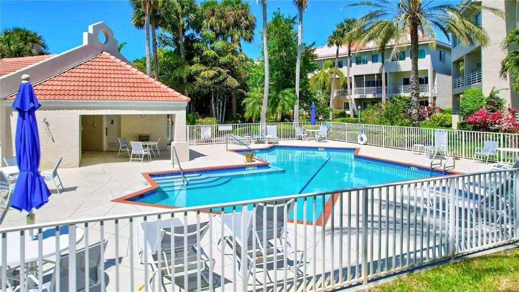 На продажу: $997,000 (4 спален, 4 ванн, 2275 Квадратных фут)